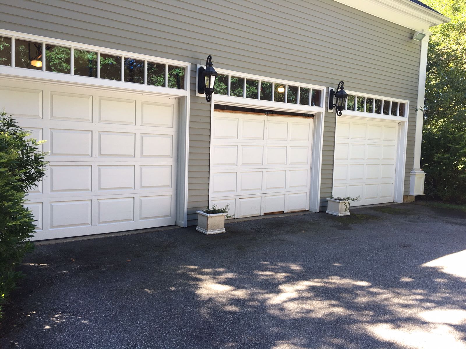 With garage doors repairs Leicester, you don’t need to spend a lot of money